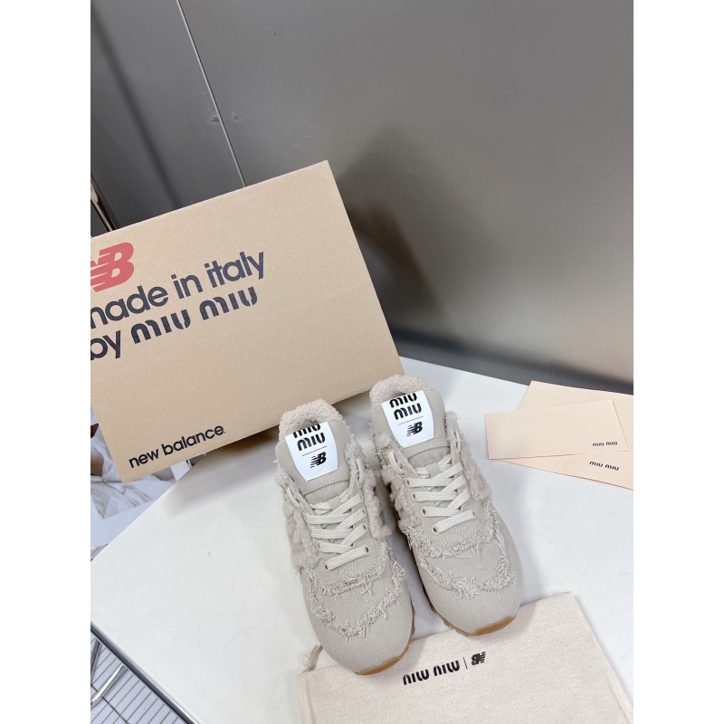 Miu Miu Casual Shoes